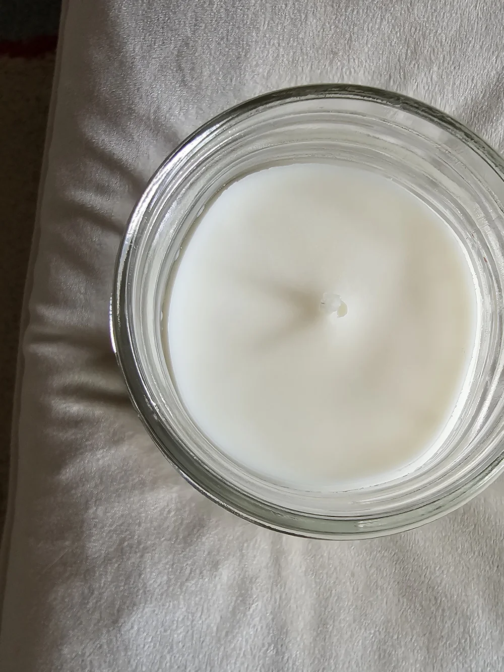 White Jar Candle - Clean Scented